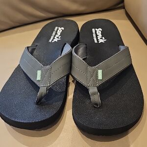 Sanuk Charcoal Sandals